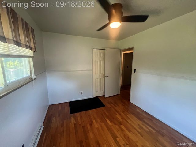1490 Autumn Drive, Flint Charter Township, MI 48532