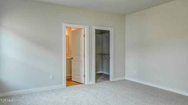 4178 Gambrel Oaks Street, Blountville, TN 37617