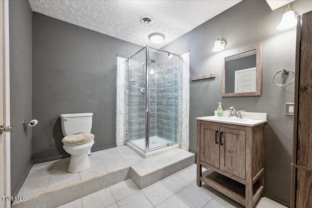 1027 Fain Avenue, Kingsport, TN 37660