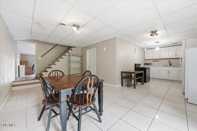 1027 Fain Avenue, Kingsport, TN 37660