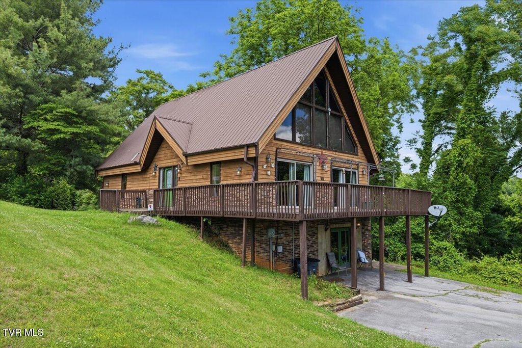 1027 Fain Avenue, Kingsport, TN 37660