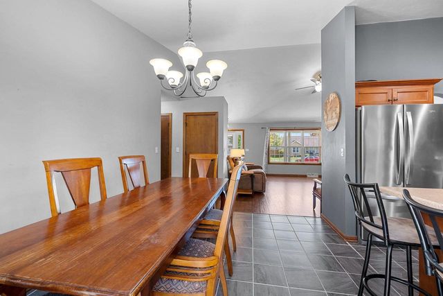 2182 W MELCORN CIRCLE, De Pere, WI 54115