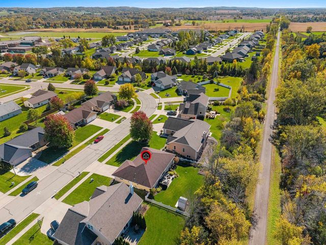 2182 W MELCORN CIRCLE, De Pere, WI 54115
