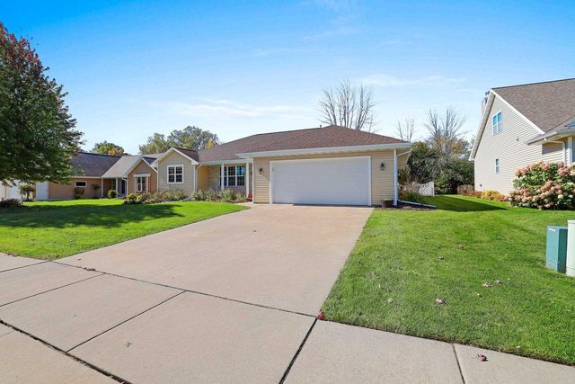 2182 W MELCORN CIRCLE, De Pere, WI 54115
