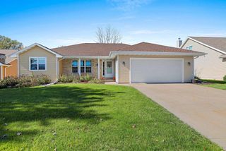 2182 W MELCORN CIRCLE, De Pere, WI 54115