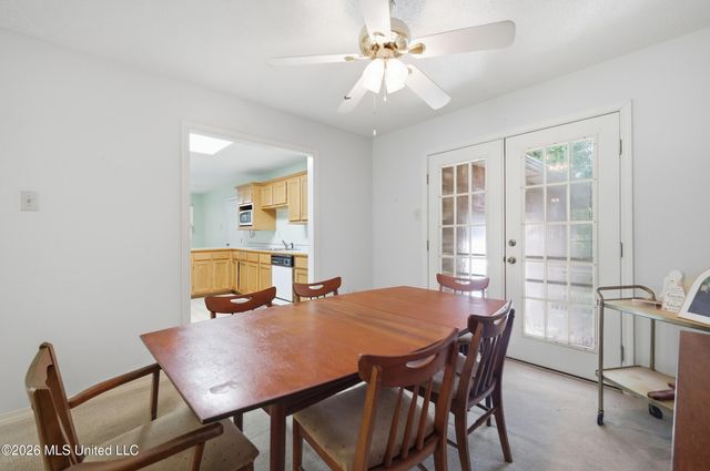 8854 Kipapa Way, Diamondhead, MS 39525