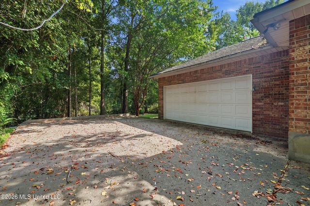 8854 Kipapa Way, Diamondhead, MS 39525