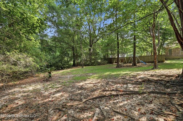 8854 Kipapa Way, Diamondhead, MS 39525