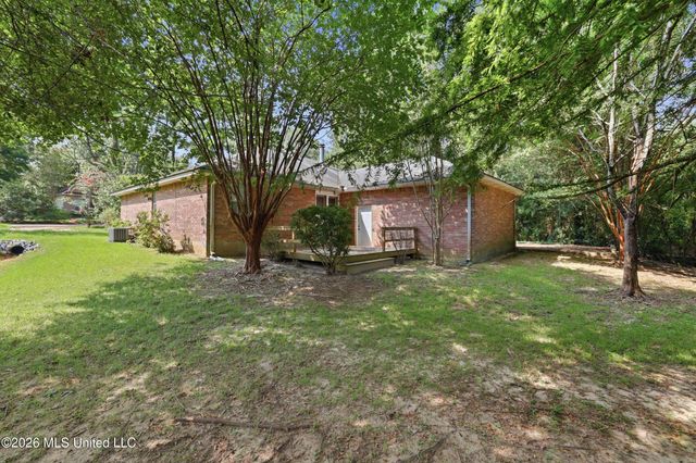 8854 Kipapa Way, Diamondhead, MS 39525