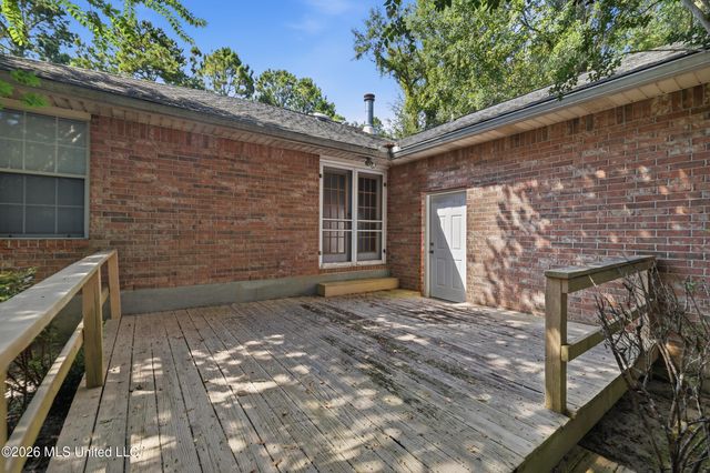 8854 Kipapa Way, Diamondhead, MS 39525