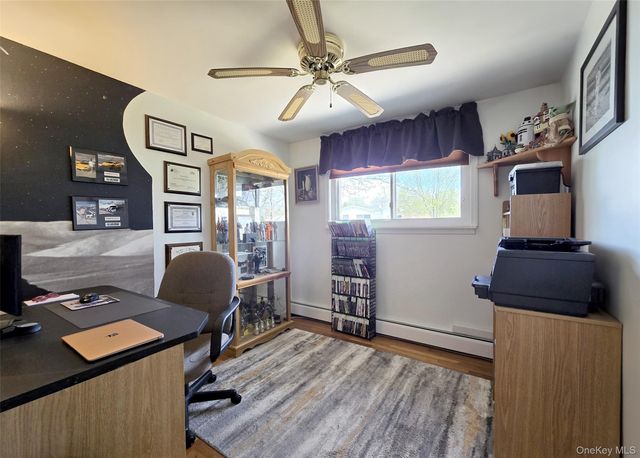 31 Executive Road, Selden, NY 11784