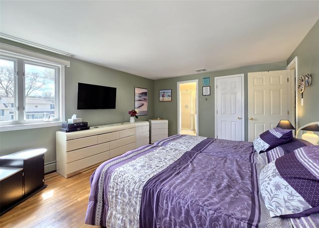 31 Executive Road, Selden, NY 11784