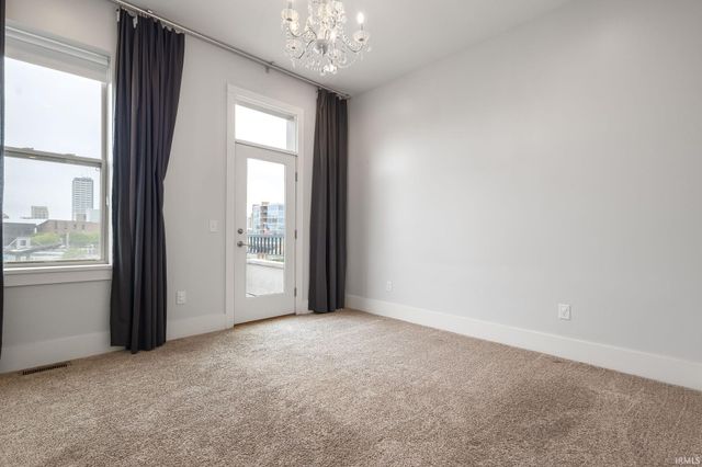 106 S Niles Avenue, South Bend, IN 46617
