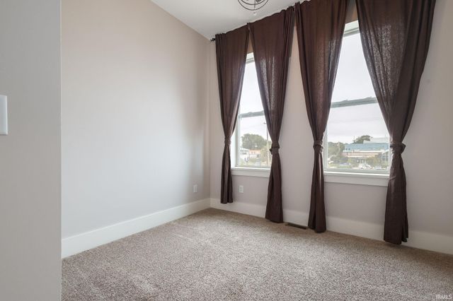 106 S Niles Avenue, South Bend, IN 46617