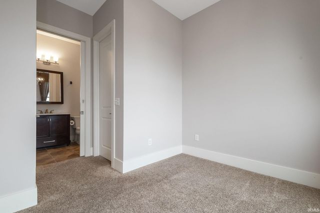 106 S Niles Avenue, South Bend, IN 46617