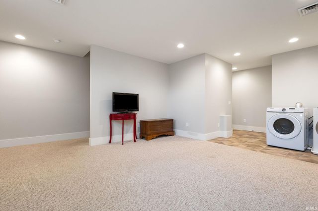 106 S Niles Avenue, South Bend, IN 46617