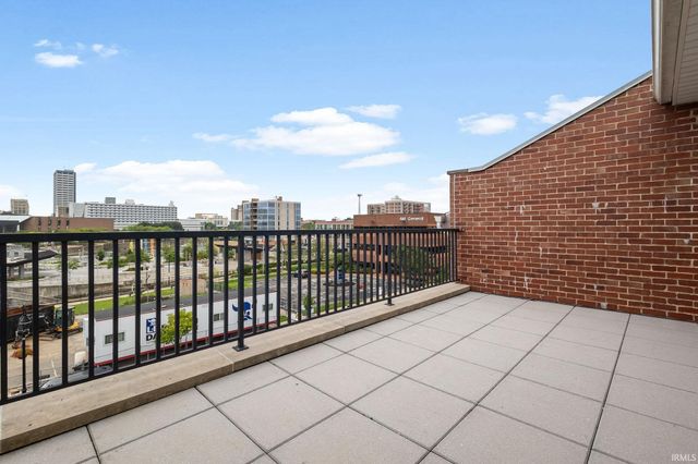 106 S Niles Avenue, South Bend, IN 46617