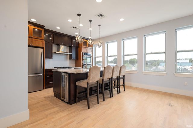 106 S Niles Avenue, South Bend, IN 46617