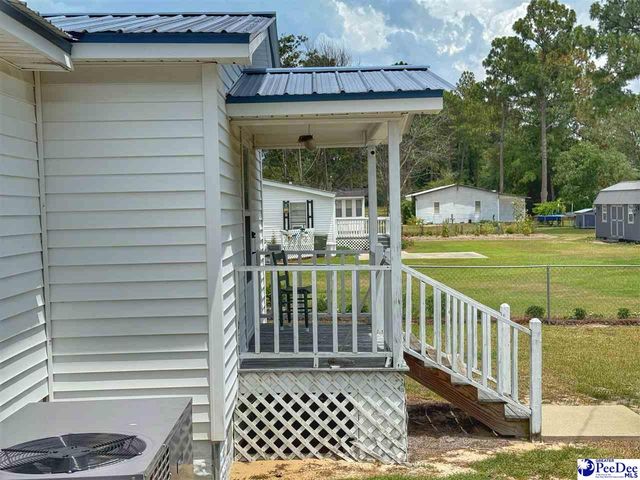 1817 Southern Acres Loop, Dillon, SC 29536