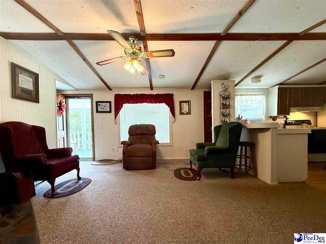 1817 Southern Acres Loop, Dillon, SC 29536