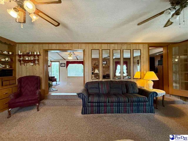 1817 Southern Acres Loop, Dillon, SC 29536