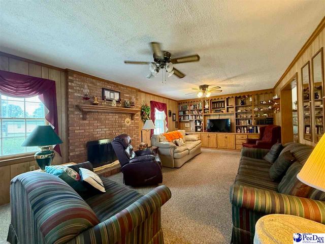 1817 Southern Acres Loop, Dillon, SC 29536