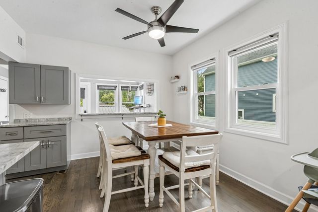 1040 Dunlop Avenue, Forest Park, IL 60130