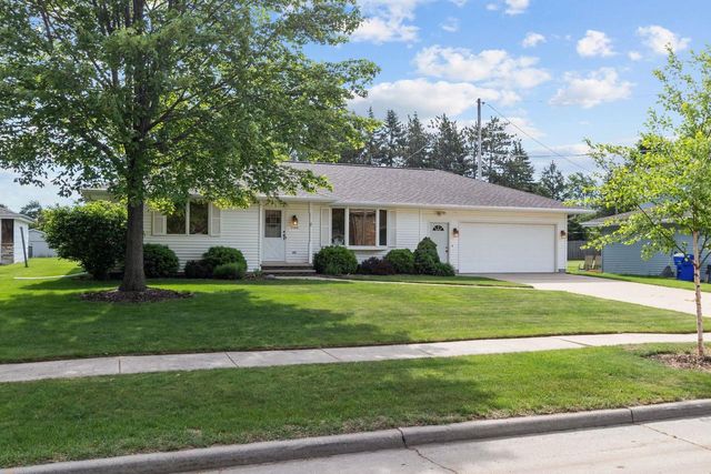3300 N LAWE STREET, Appleton, WI 54911