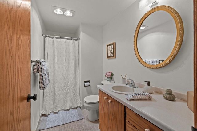 3300 N LAWE STREET, Appleton, WI 54911