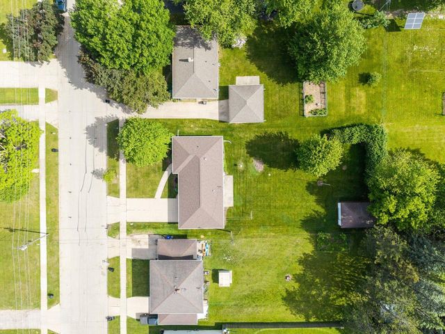 3300 N LAWE STREET, Appleton, WI 54911