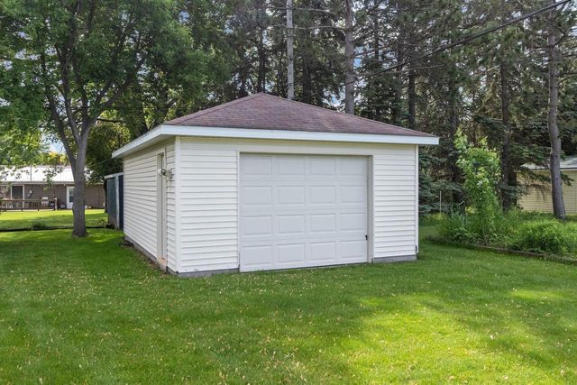 3300 N LAWE STREET, Appleton, WI 54911