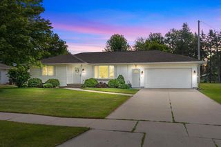 3300 N LAWE STREET, Appleton, WI 54911