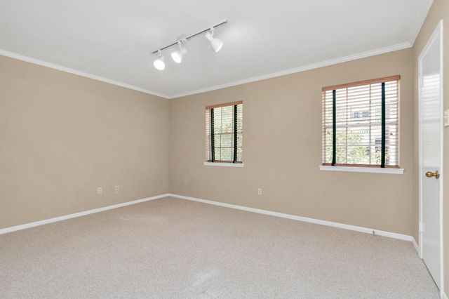 3934 Roseland Street, Houston, TX 77006