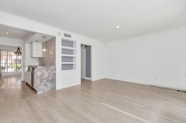 3934 Roseland Street, Houston, TX 77006