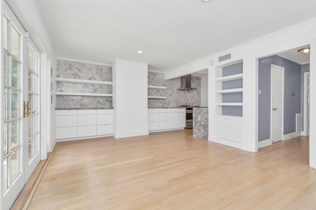 3934 Roseland Street, Houston, TX 77006