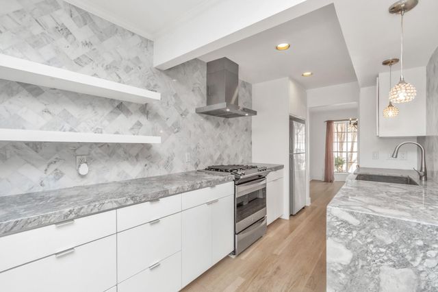 3934 Roseland Street, Houston, TX 77006