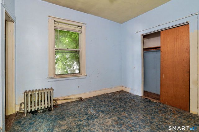 392 Hill Street, Waterbury, CT 06704