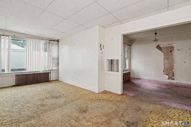 392 Hill Street, Waterbury, CT 06704