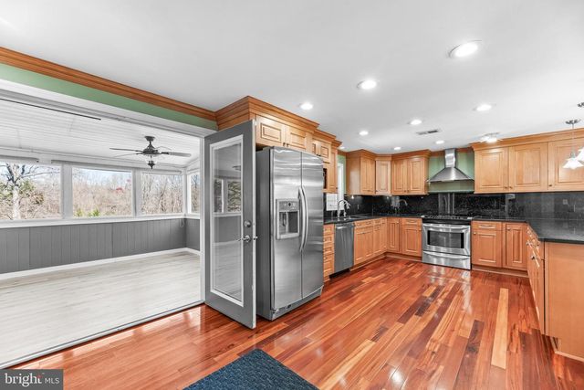 8499 SAINT ANDREWS DR, Chesapeake Beach, MD 20732