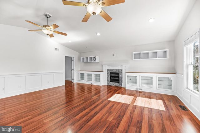 8499 SAINT ANDREWS DR, Chesapeake Beach, MD 20732