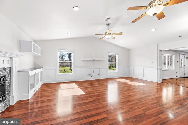 8499 SAINT ANDREWS DR, Chesapeake Beach, MD 20732