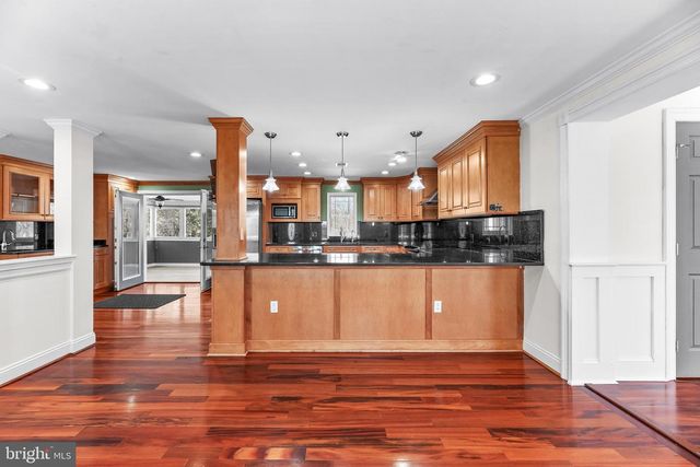 8499 SAINT ANDREWS DR, Chesapeake Beach, MD 20732