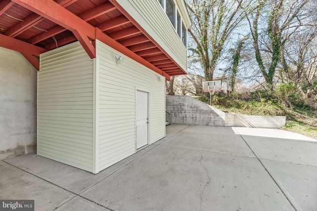 8499 SAINT ANDREWS DR, Chesapeake Beach, MD 20732
