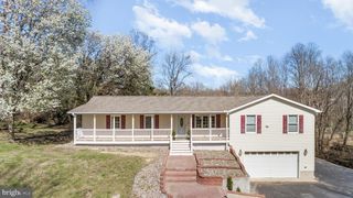 8499 SAINT ANDREWS DR, Chesapeake Beach, MD 20732