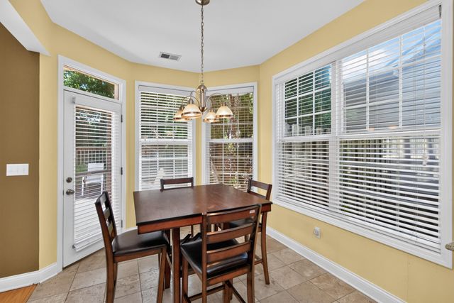 493 Madison Point Drive, Lexington, KY 40515