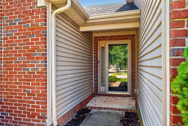 493 Madison Point Drive, Lexington, KY 40515