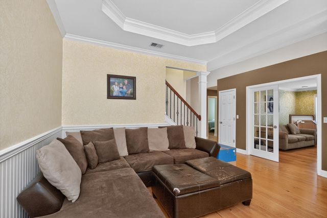 493 Madison Point Drive, Lexington, KY 40515