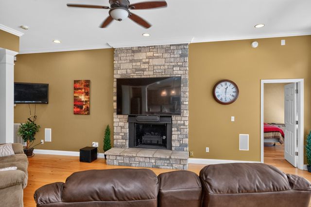493 Madison Point Drive, Lexington, KY 40515