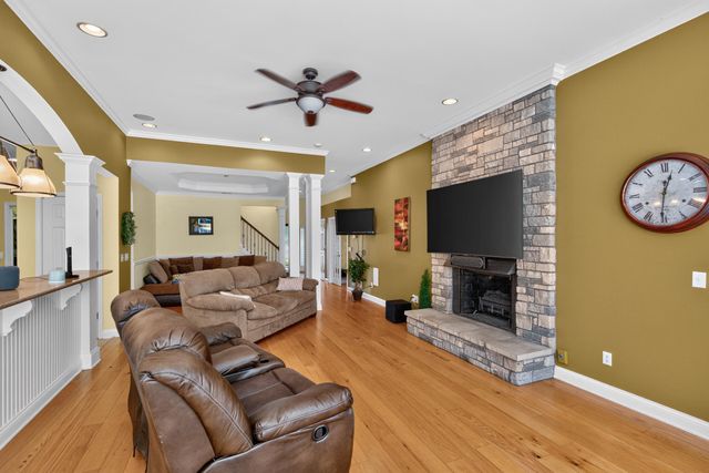 493 Madison Point Drive, Lexington, KY 40515