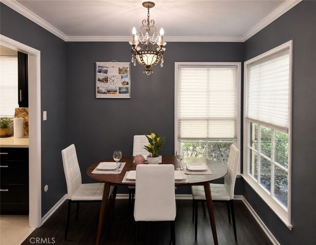 1122 N Louise Street E, Glendale, CA 91207